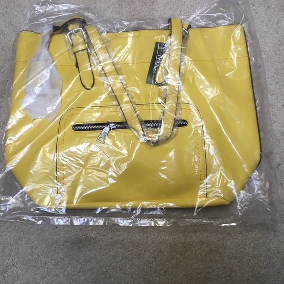 🎉Last 1 🎉NWT🌞 bring your own sunshine tote🌞 - Picture 6 of 8